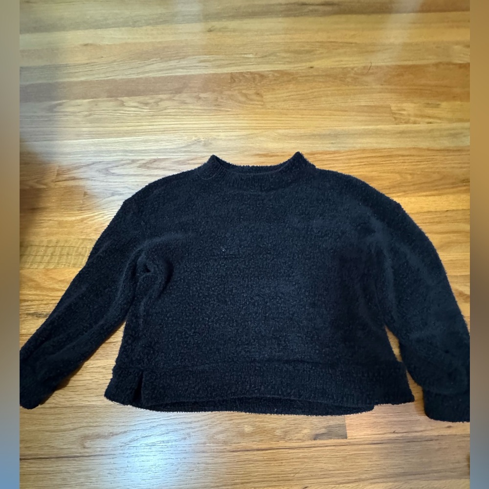 Old Navy Black Knit Sweater Classic Crew Neck